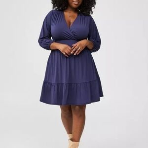 NWT Navy Blue Studio Knit Surplice Tiered Mini Dress | Long Sleeve Size 2